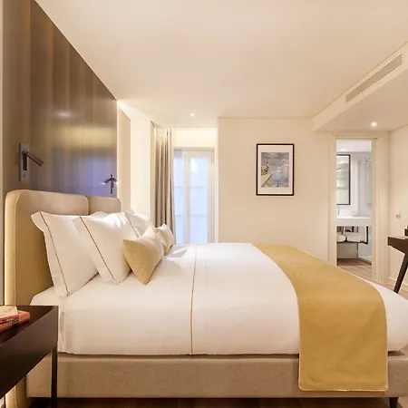 Отель Moon & Sun 4*