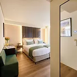 فندق Moon & Sun 4*