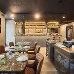 Moon & Sun Hotel 4*