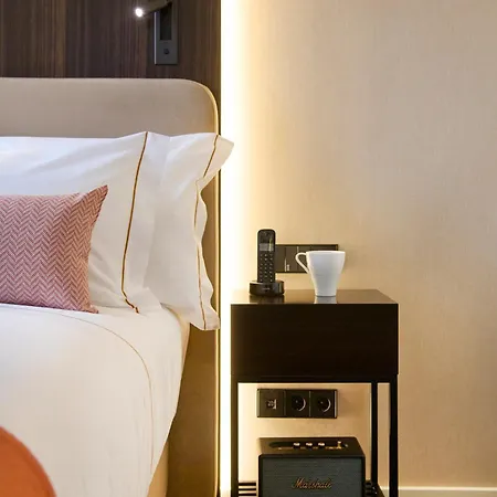 Hotel Moon & Sun